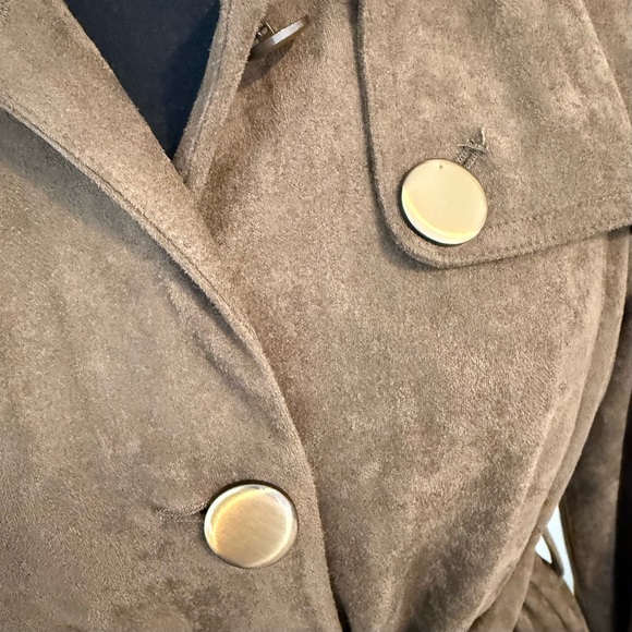 Women's Suede Trench Coat - Brown - Picture 4 of 12